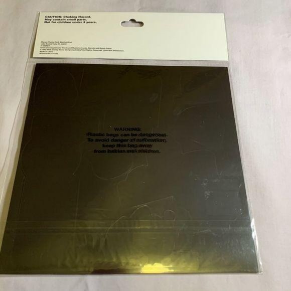 Disney Parks Haunted Mansion Ghosts Magnet Set - Picture 2 of 2